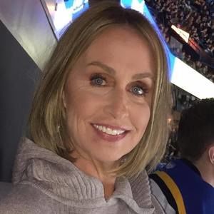 Meet your Posher, Leslie